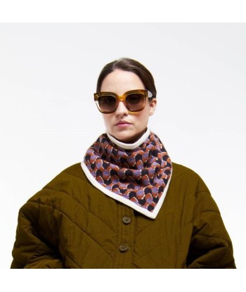 Foulard triangle Onde s'inspire de l'anatomie humaine