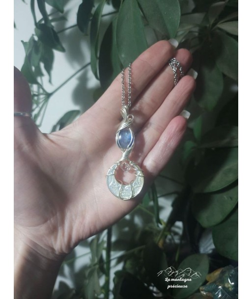 Pendentif lune en Nacre Kyanite et diamand Herkimer de l' environnement