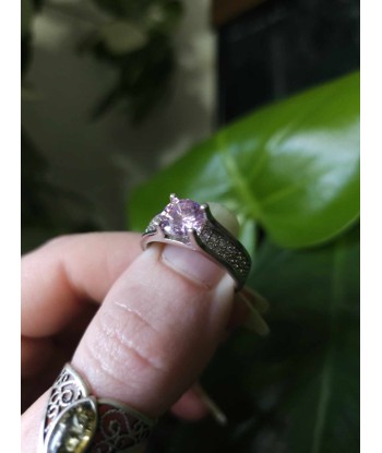 Bague en quartz rose facetté et zircon du meilleur 