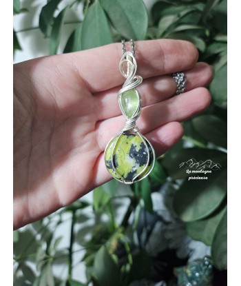 Pendentif en lizardite et kyanite verte pas cher