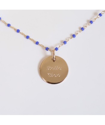 Collier Sora bleu et médaille 15mm à graver plaqué or en stock